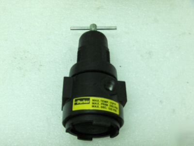 2 parker 1/4 regulaters m#06R113AA max temp 175*f